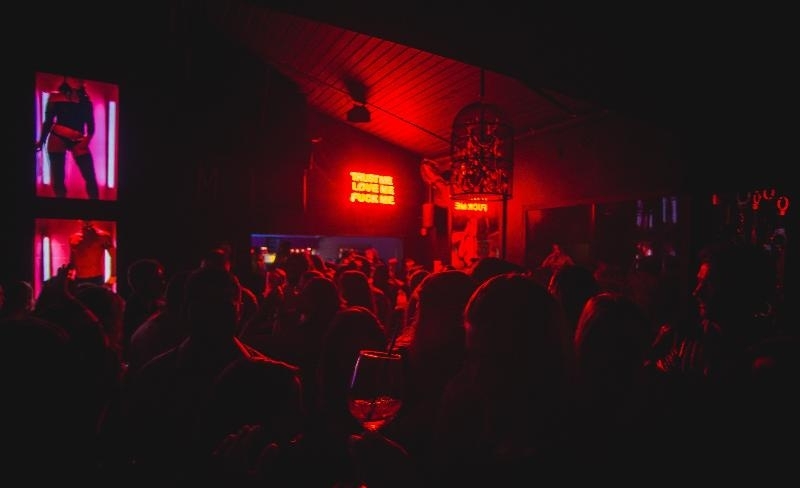 Bar: Valen Bar — 1