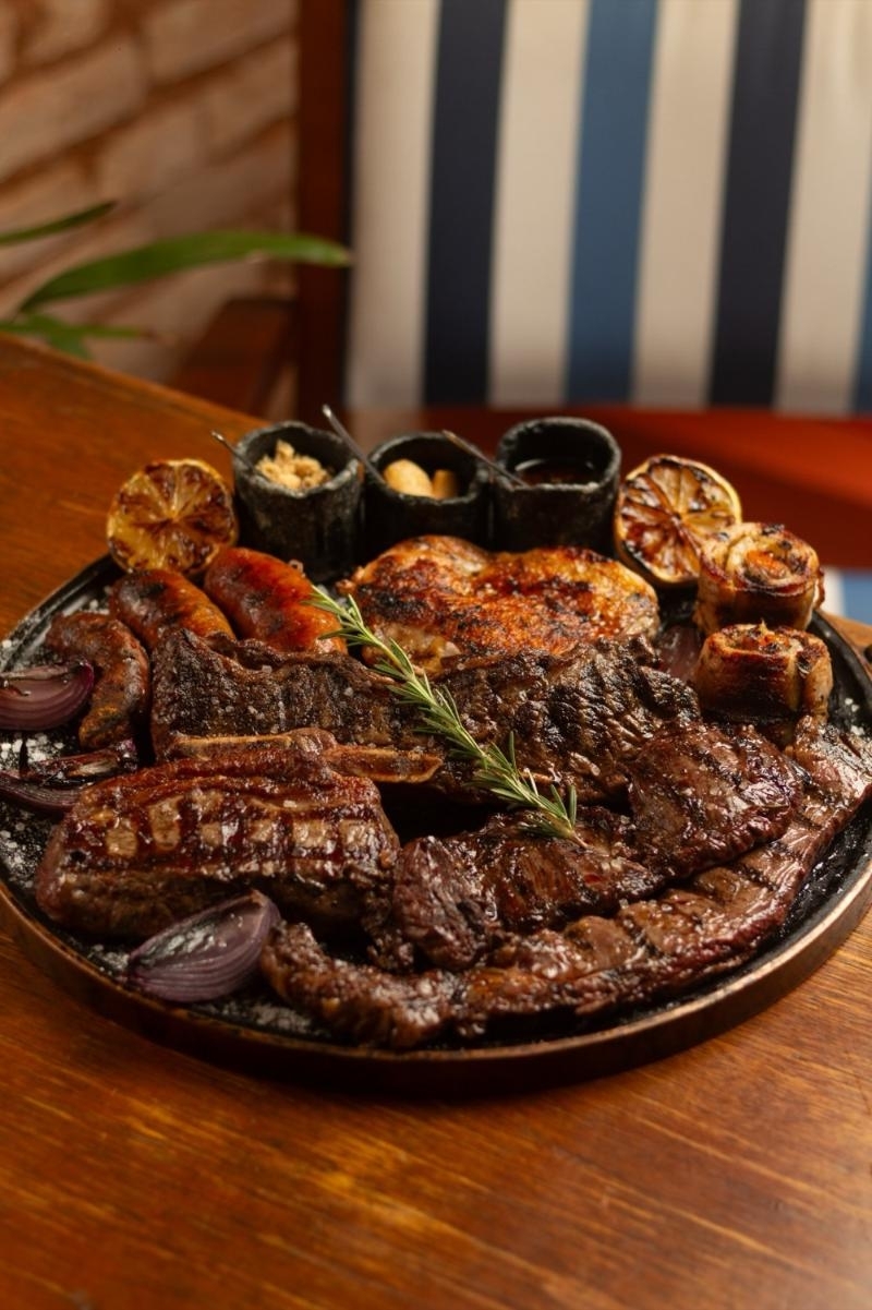 Restaurante: Los Troncos Parrilla Uruguaya & Getúlio – Bar Secreto