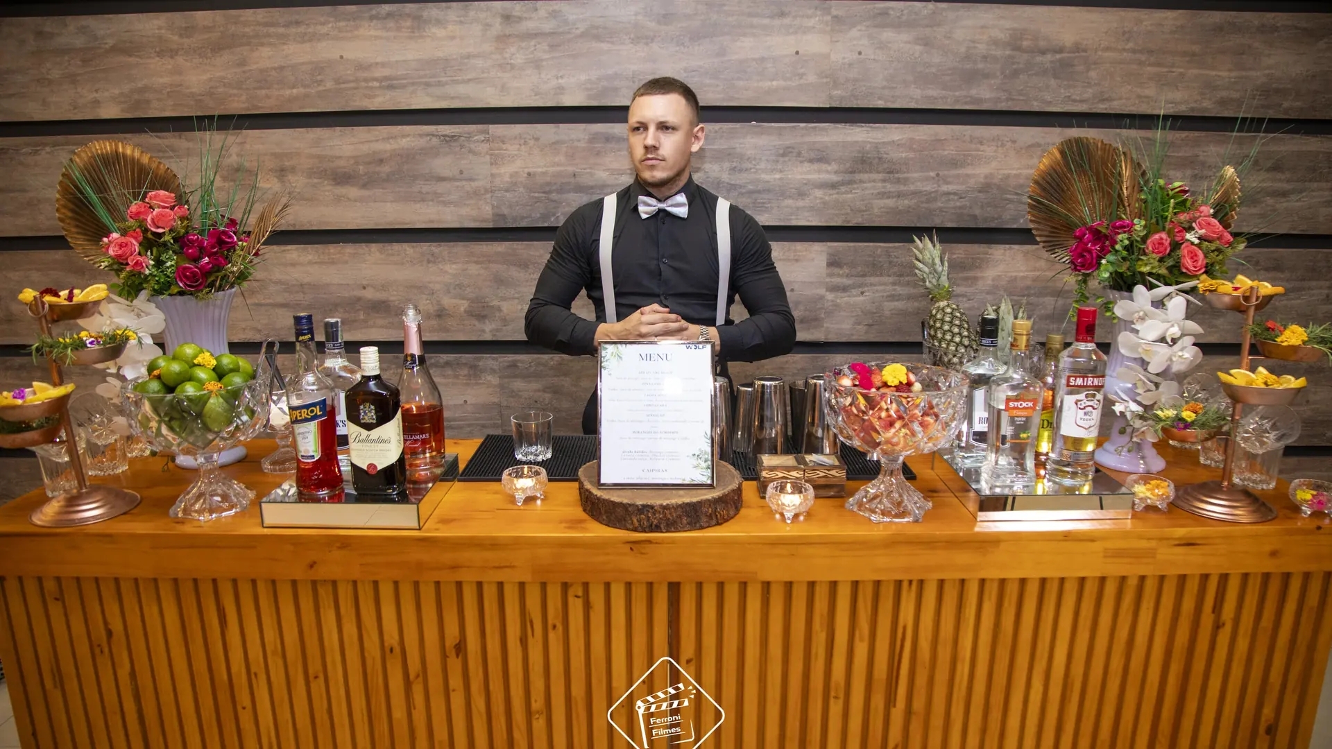 WOLF OPEN BAR | Bar de Drinks e Entretenimento