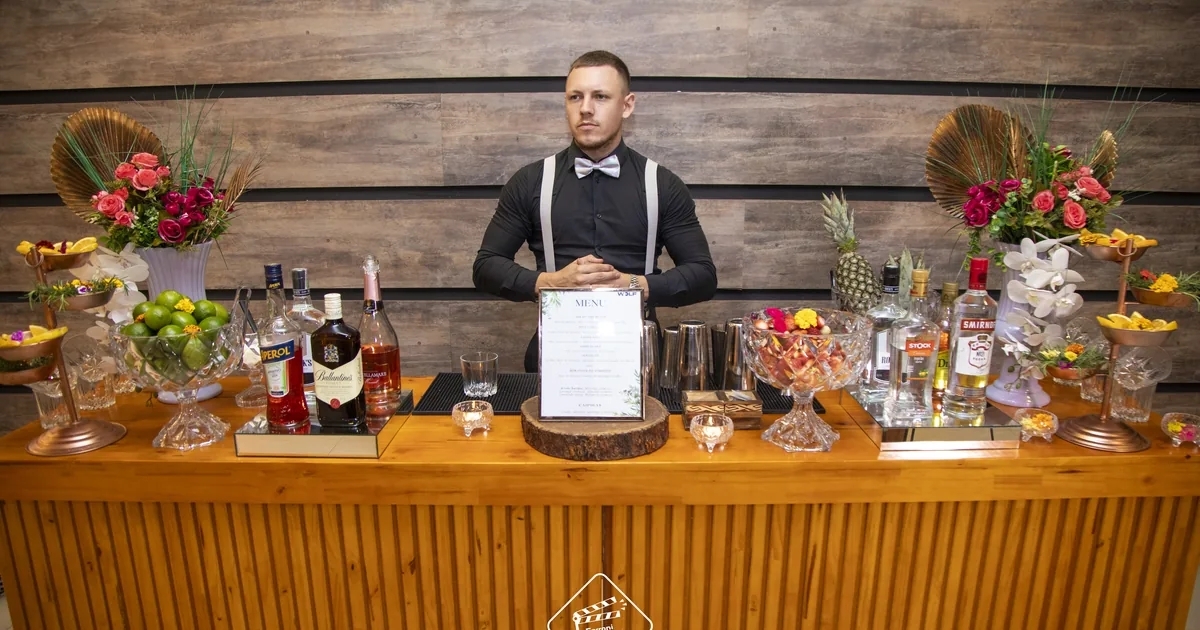 Bar: WOLF OPEN BAR | Bar de Drinks e Entretenimento