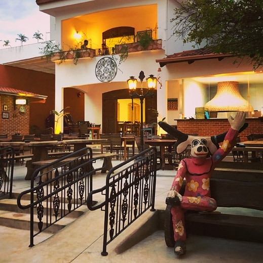 Restaurante: Pirineus Pizzaria Jardim Goiás