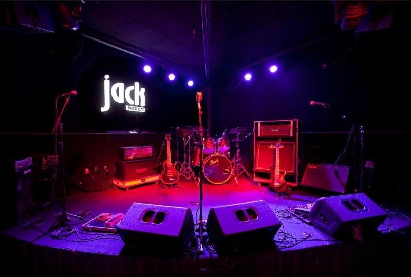 Bar: Jack Rock Bar