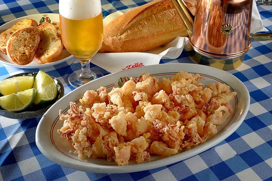 Lellis Trattoria