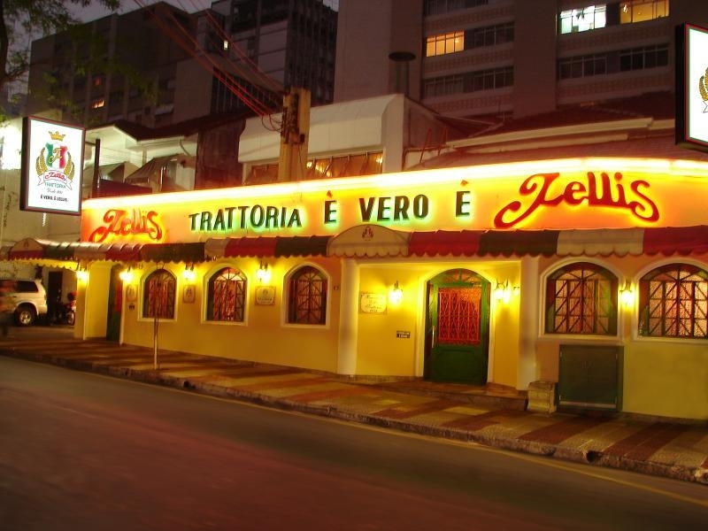 Restaurante: Lellis Trattoria — 2